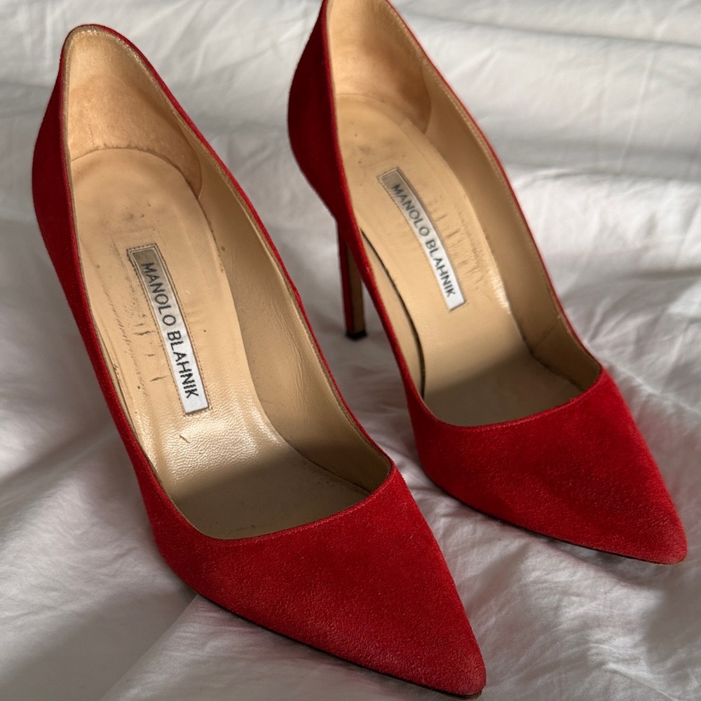 Manolo Blahnik Red Suede Pointed Pumps with Stiletto Heel